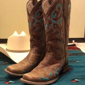 CIRCLE G BY CORRAL BOOTS SIZE 7